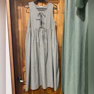 Neuflora Ada Dress Sage green